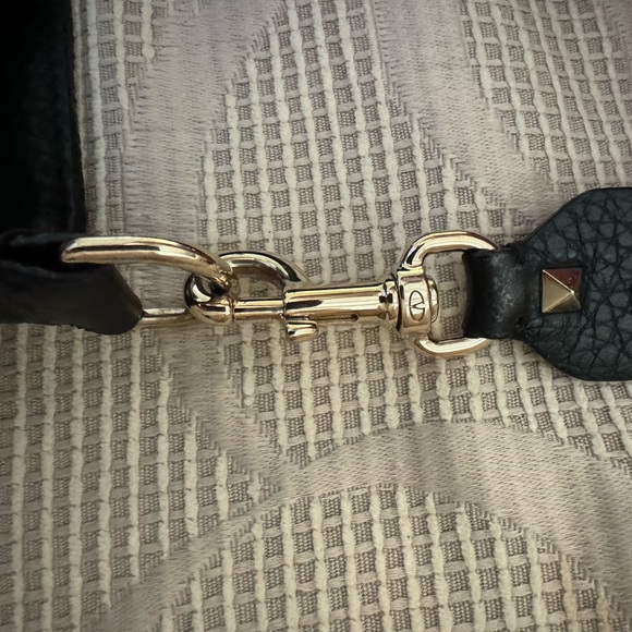 Valentino Garavsno rockstud crossbody - Picture 6 of 13